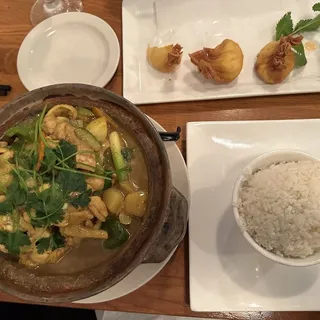 Hot Pot Chicken Curry with Potato