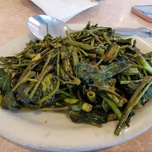 Cah Kangkung [Stir Fried Water Spinach with Garlic]