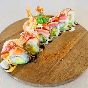 food, sushi, sashimi, sushi and sashimi