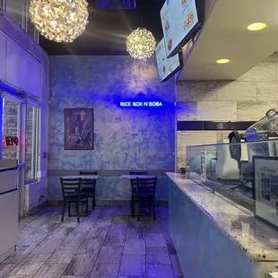 sushi and sashimi, interior