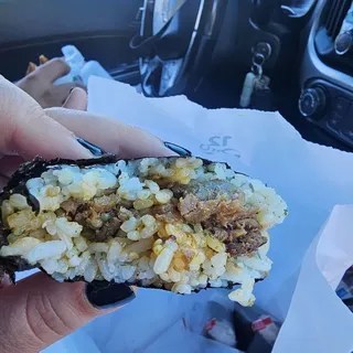BEEF BULGOGI SAMGAK GIMBAP (TRIANGULAR SHAPED GIMBAP)