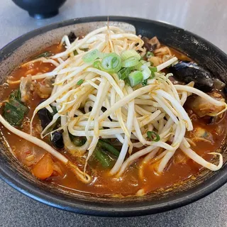 Fire Mountain Champon with Danmuji (seapfood spicy)