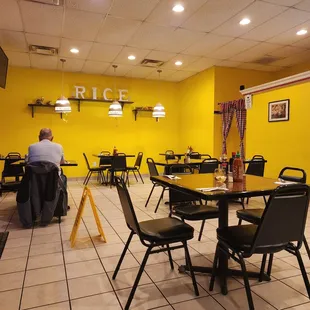 Cute little cafe with limited seating