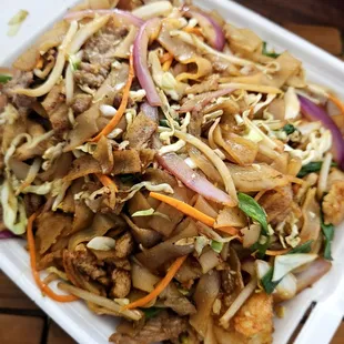 ramen and noodles, food