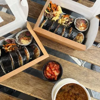 Korean miso soup with spinach