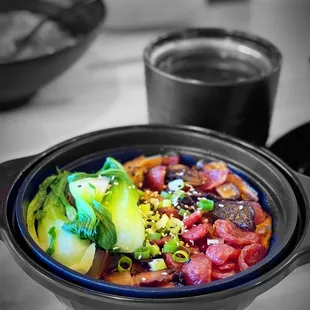 Lap Mei Claypot rice| @whaevaeats