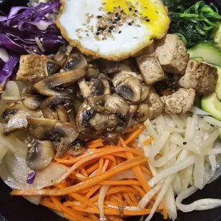 Tofu bibimbap