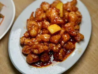 Jacky Chan Chinese & Thai Food