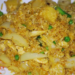 Flavorful pineapple fried rice