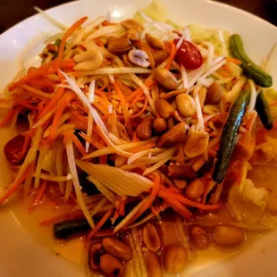 Green papaya salad so yummy!