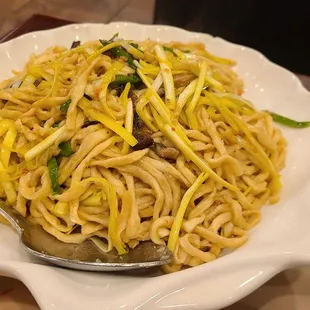Crab Meat E-Mein Hong Kong Style
