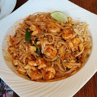 Pad Thai with Shrimps