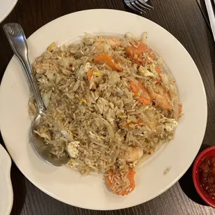 F1. Thai Fried Rice with shrimp