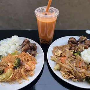 Pad See Ew Pad Woon Sen Thai Iced Milk Tea ( 24 OZ ) Garlic Pork Short Ribs
