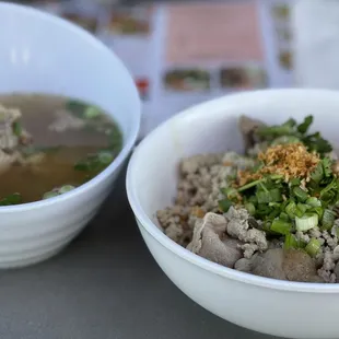 Mo's Dry Noodle with bone soup.