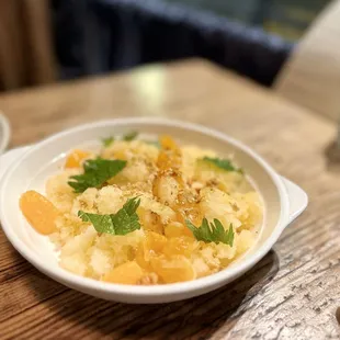 Mandarin shaved ice and vanilla ice cream