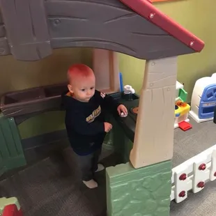 In kids dry play area