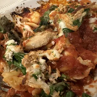 Cheese tortellini with spinach and chicken