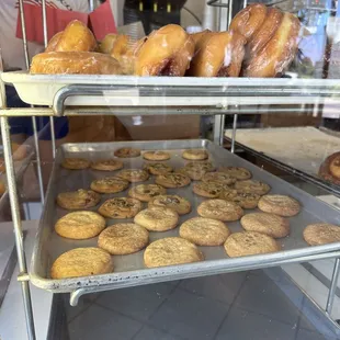 Small cookies 2/$1, they only have this size no large, donuts, yummy 9.0/10