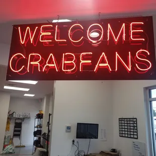 New sign! I see y&apos;all!