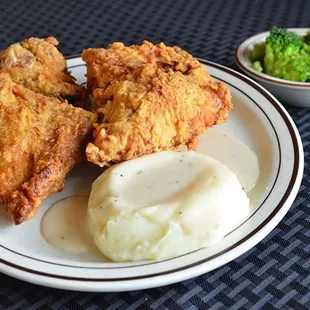 food, bbq chicken, fried chicken, chicken, bbq wings, chicken wings, chicken wings and fried chicken, fried chicken wings, poultry