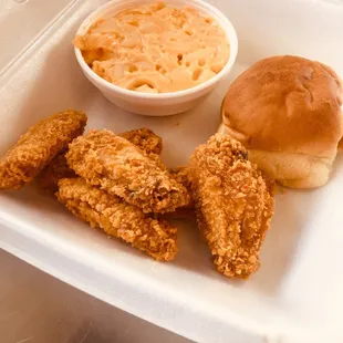 6count mini, Mac and cheese and a roll