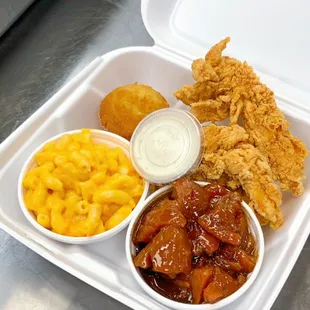 Three piece tender meal with an extra side! YUM!