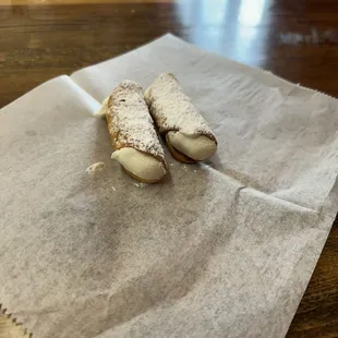 Sharing some Cannolis while we wait....busy place.