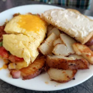 Richmaid Extravaganza Omelet with Country Home Style Potatoes and Sourdough Toast