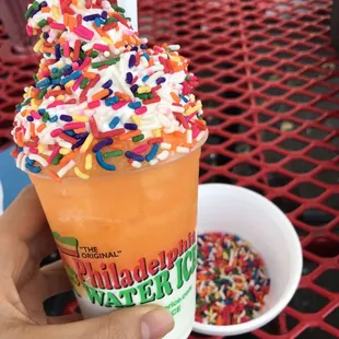 Mango gelati (she gave me extra sprinkles bc she felt bad they kept falling off)