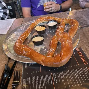 Giant pretzel- delicious!!!!