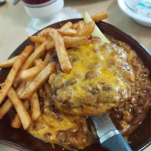 Chili burger
