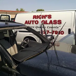At Richs Auto Glass we offer a  free mobile service  to your work or home