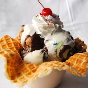 Waffle Bowl Ice Cream Social | Rich&apos;s Ice Cream Catering