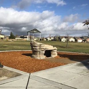 Small rock structure