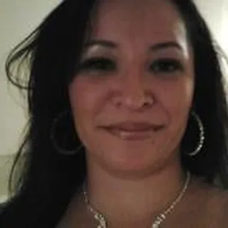 Liz T.