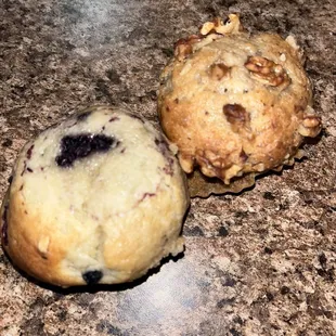 Blueberry Muffin / Banana Nut Muffin