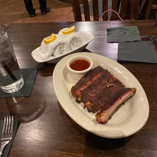 Hot hand towels and amazing ribs!!