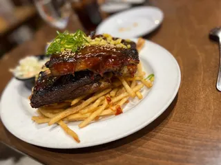 Dinah's Poolside Restaurant