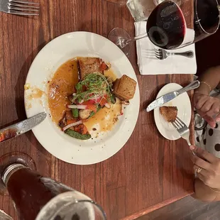 meiomi pinot noir, shiner bock, pork belly