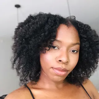 Shayla O.