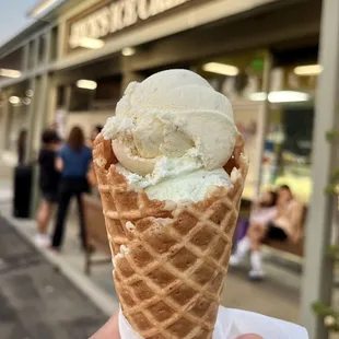Banana and Pistachio-Almond