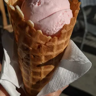 Rose ice cream