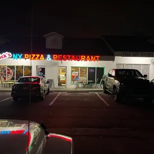  the outside of the restaurant