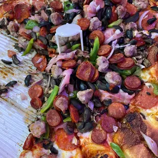 Ricks Deluxe Combo (added black olives)