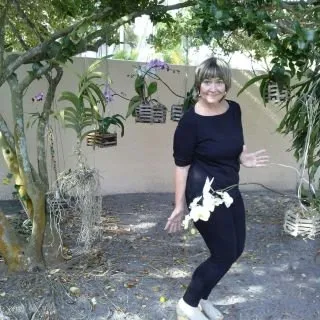 Lori S.