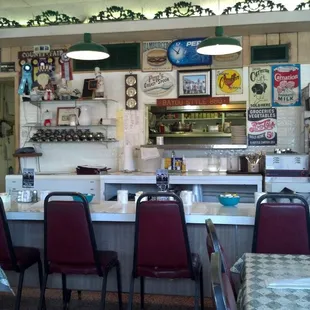 sushi and sashimi, interior