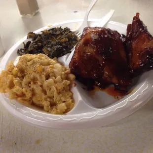 Bbq ribs, mac and cheese, collards &amp; sweet tea.