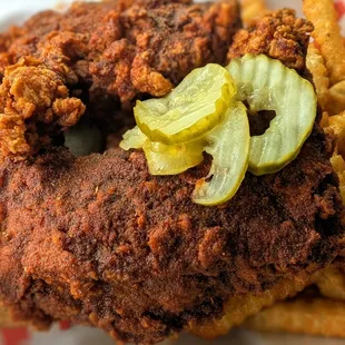 Atomic legs/thighs with toast and fries