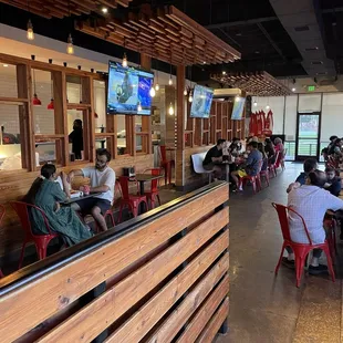 chicken wings and fried chicken, bbq chicken, fried chicken wings, chicken, bbq wings, chicken wings, fried chicken, poultry, food